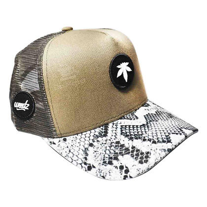 Boné Flor Escama Trucker — Bonés na Da Mata